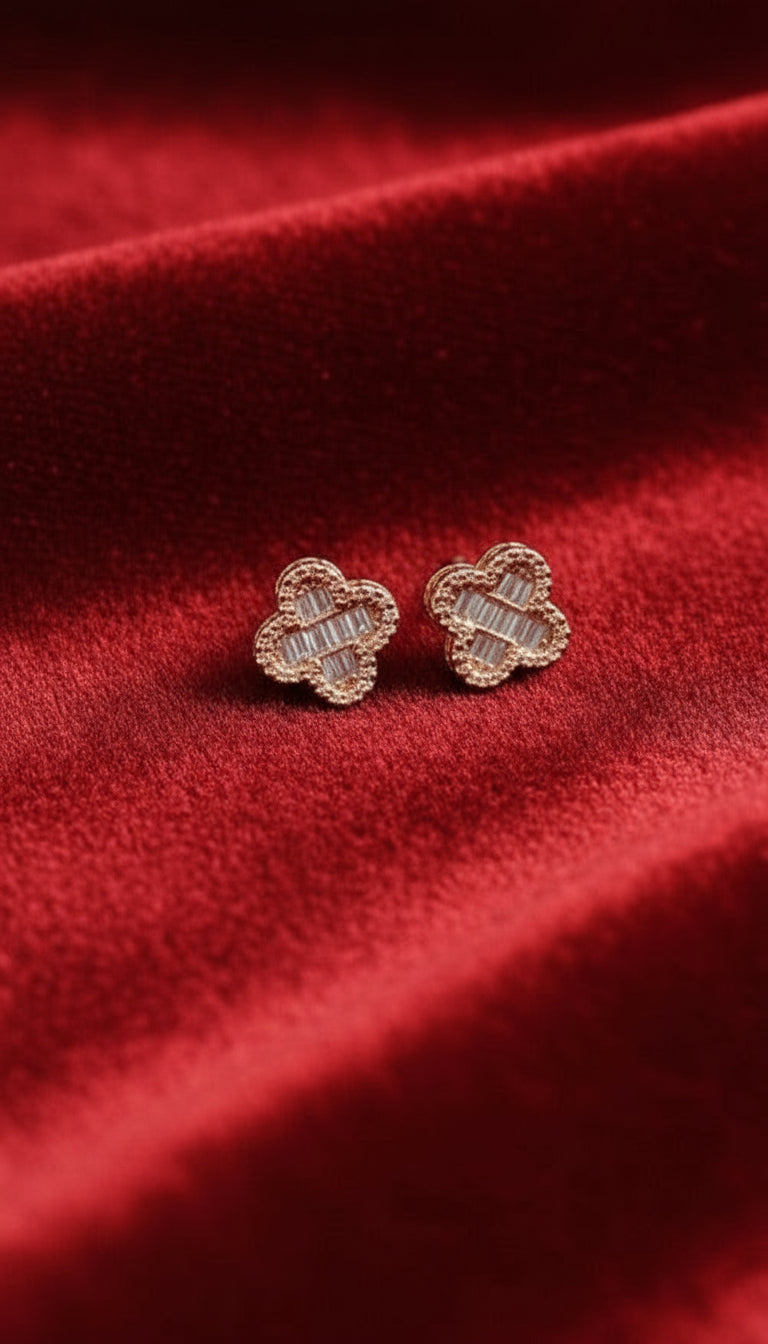 ROSE CLOVER VVS MOISSANITE EARRINGS